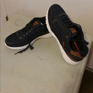 Levi’s Men’s Sneaker Size 13